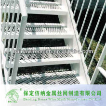 Large Expanded Mesh stairs